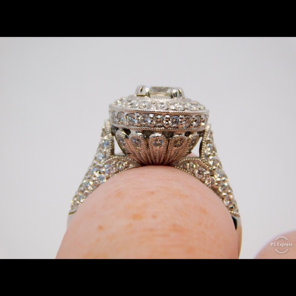 Diamond Ring - Picture 3 of 16